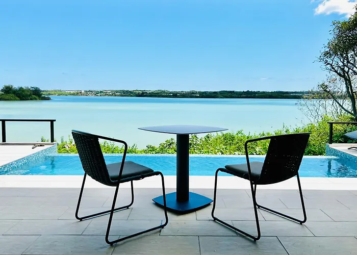 Miyakojima Private Villa Yonaha Suite